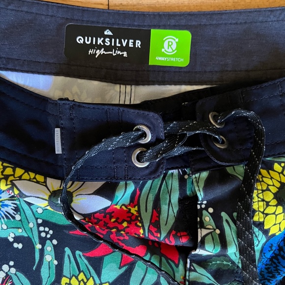 Quiksilver Swim Trunks Highline 27 - Picture 2 of 7